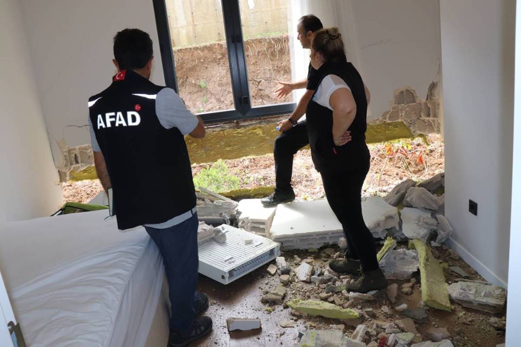 AFAD ekipleri apar topar o kente gitti: Korkunç manzara! 48 daireli apartmandan çığlıklar yükseldi 13